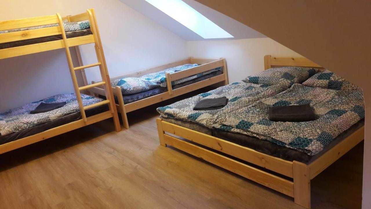 יאסימוב Apartment Attic מראה חיצוני תמונה