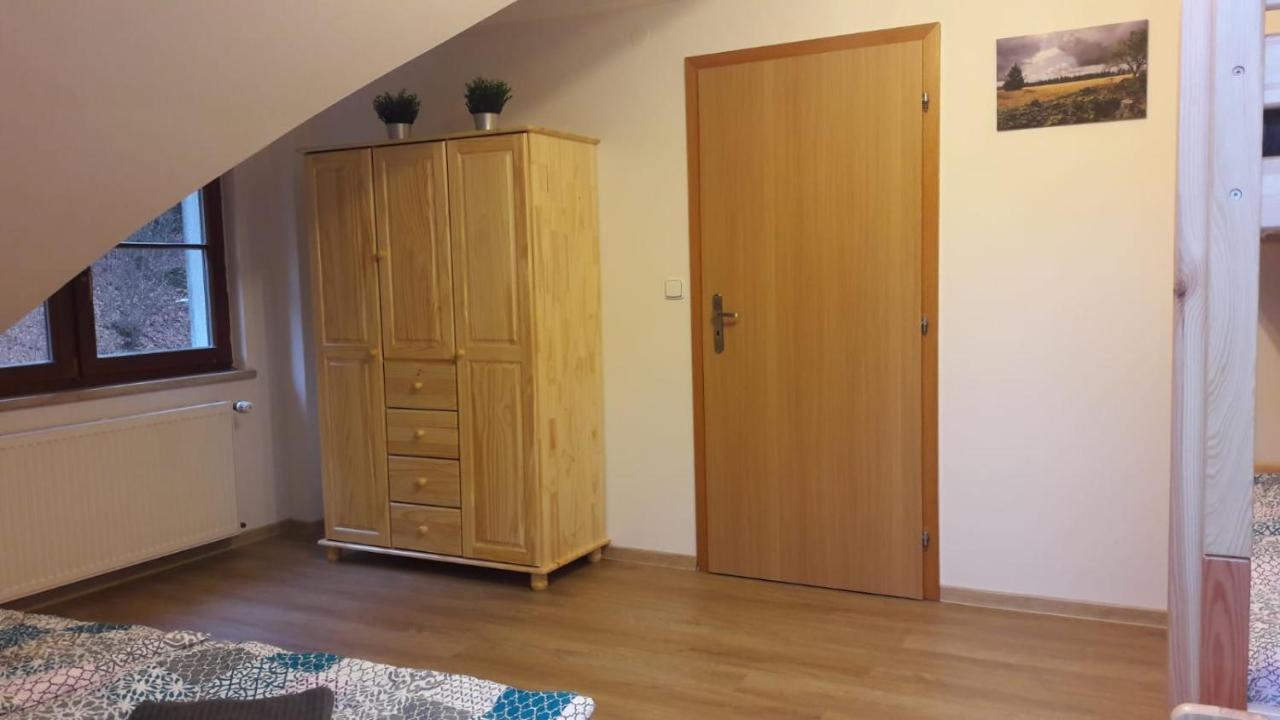 יאסימוב Apartment Attic מראה חיצוני תמונה